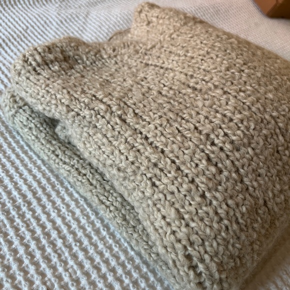 by Aylin Koenig Pullover Granny Sweater M/L NWT - Ecru color - new in box - Picture 11 of 13